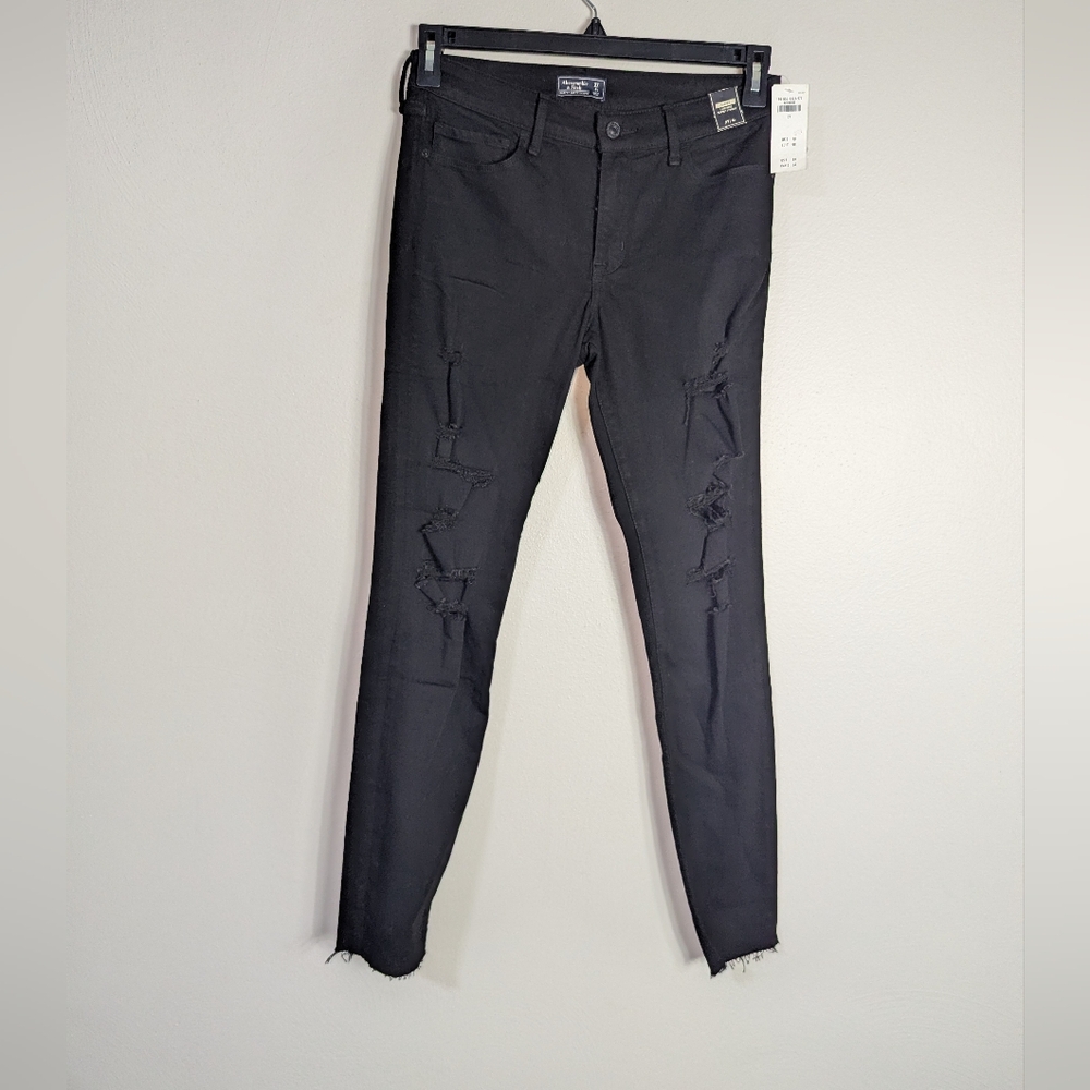 27/4 NWT Abercrombie & Fitch Black Harper Low Rise Super Skinny Jeans - Picture 2 of 5